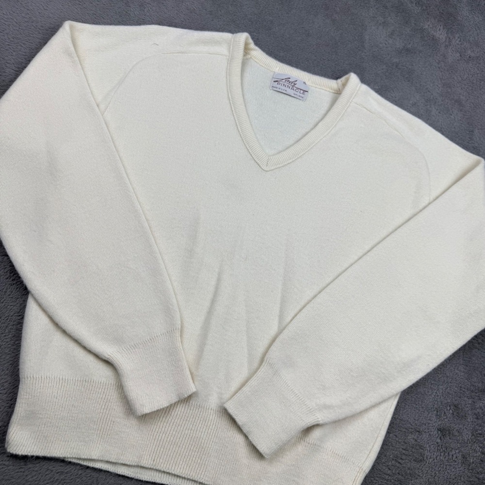 Lady Pinnacle V-Neck Sweater Womens XL Cream Excellent USA Knit Pullover Raglan
